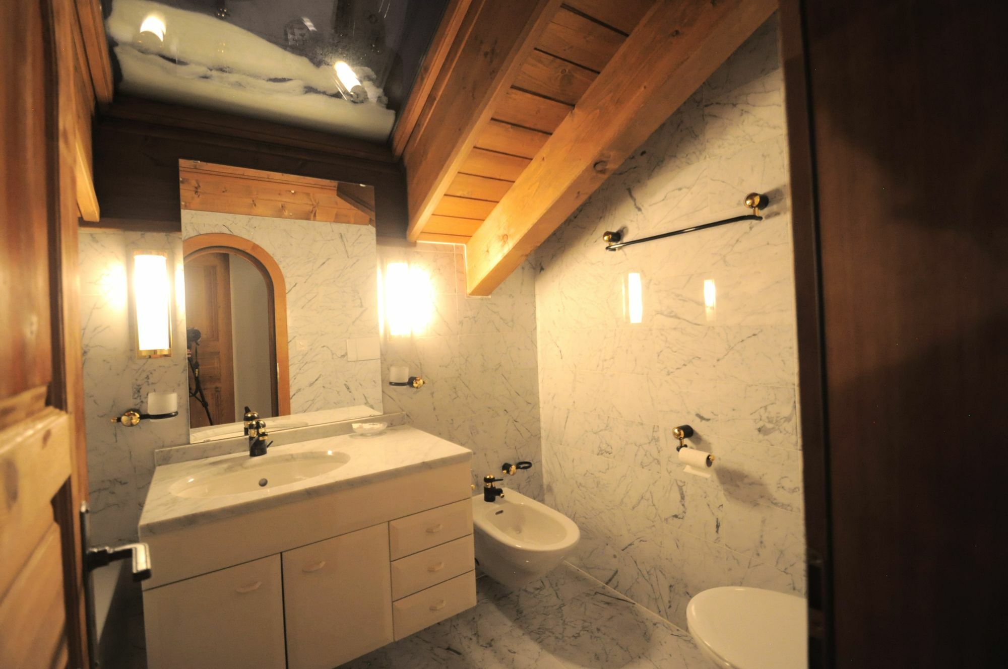 Haus Tiefbach - Apartment Cervino Zermatt Zewnętrze zdjęcie
